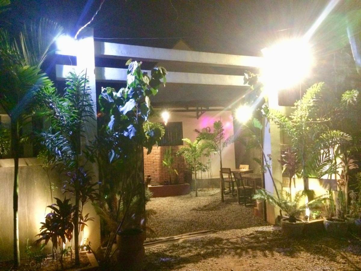 Happy Hippies Hostel Siem Reap Exterior photo